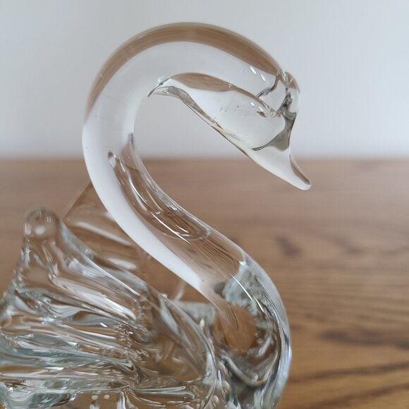 Vintage Precision Controlled Bubble Clear Glass Art Swan Figurine Paperweight - Picture 10 of 15